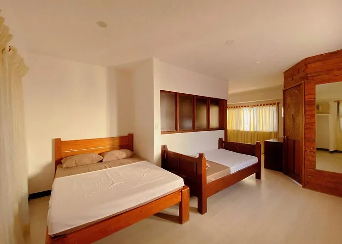 Shirubi & Guesthouse-moalboal Accommodatie bij particulieren *
